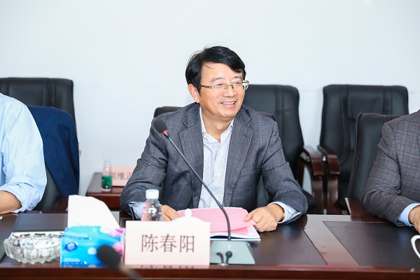陈春阳1.jpg
